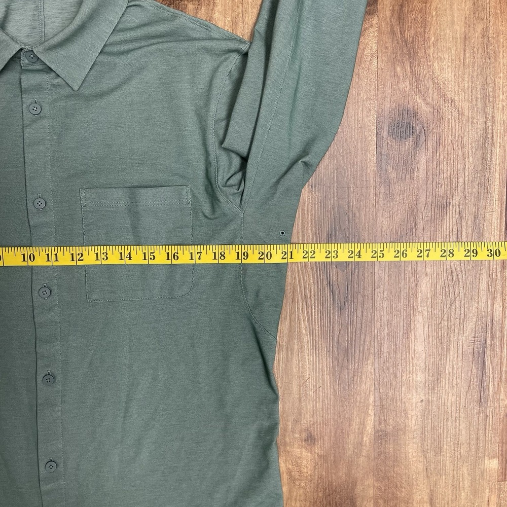Lululemon Commission Long Sleeve Enzyme Green Wash Button Shirt Mens Sz M - Picture 6 of 7